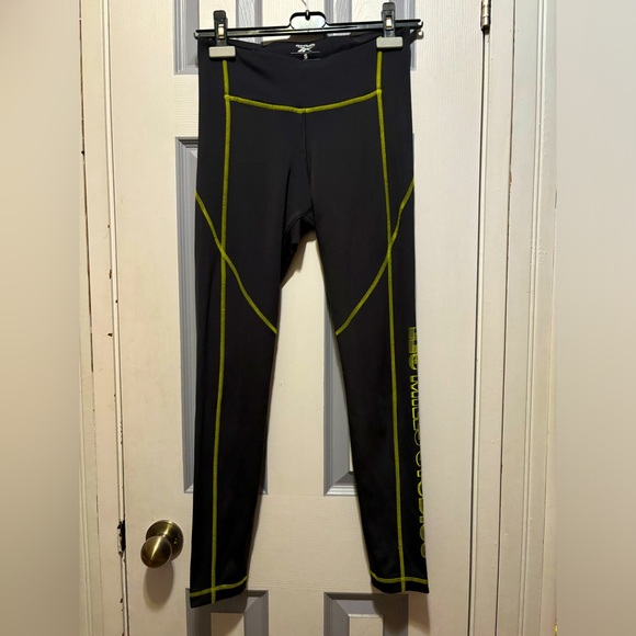 Les Mills, Reebok Leggings, Mid Waist, 7/8 Length - Picture 5 of 10